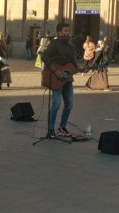 Strassenmusiker am Hauptbahnhof