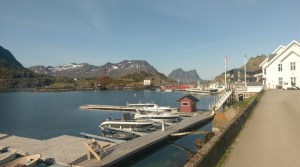 Hamn i Senja morgens um 09:00