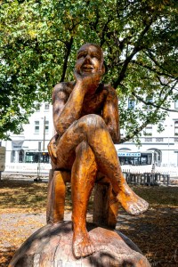 Holzplastik im Kantpark