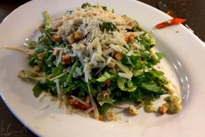 grüner Salat als Vorspeise