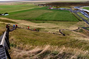 Der steile Aufstieg zur Kante des Skógafoss