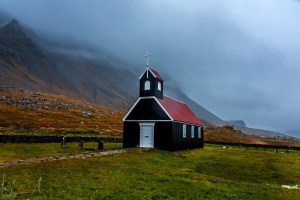 Saurbæjarkirkja am Rauðisandur