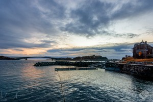 Zur Mittagszeit in Henningsvær