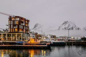 Am Hafen in Svolvær